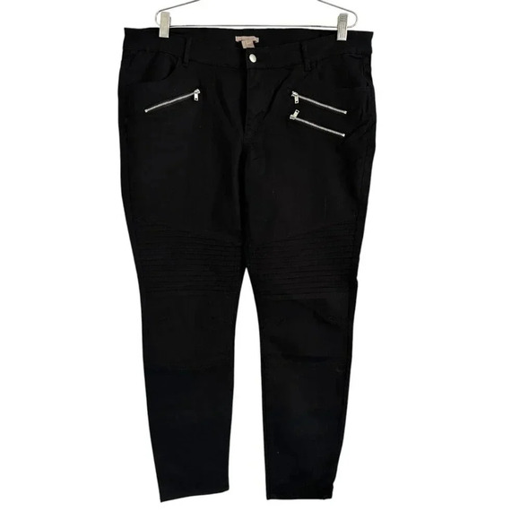 NWT H&M HM pants Jeans size 22 black skinny zipper accents - Picture 1 of 5